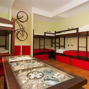 Hostal Helvetia Center And Old Town, Varsovia